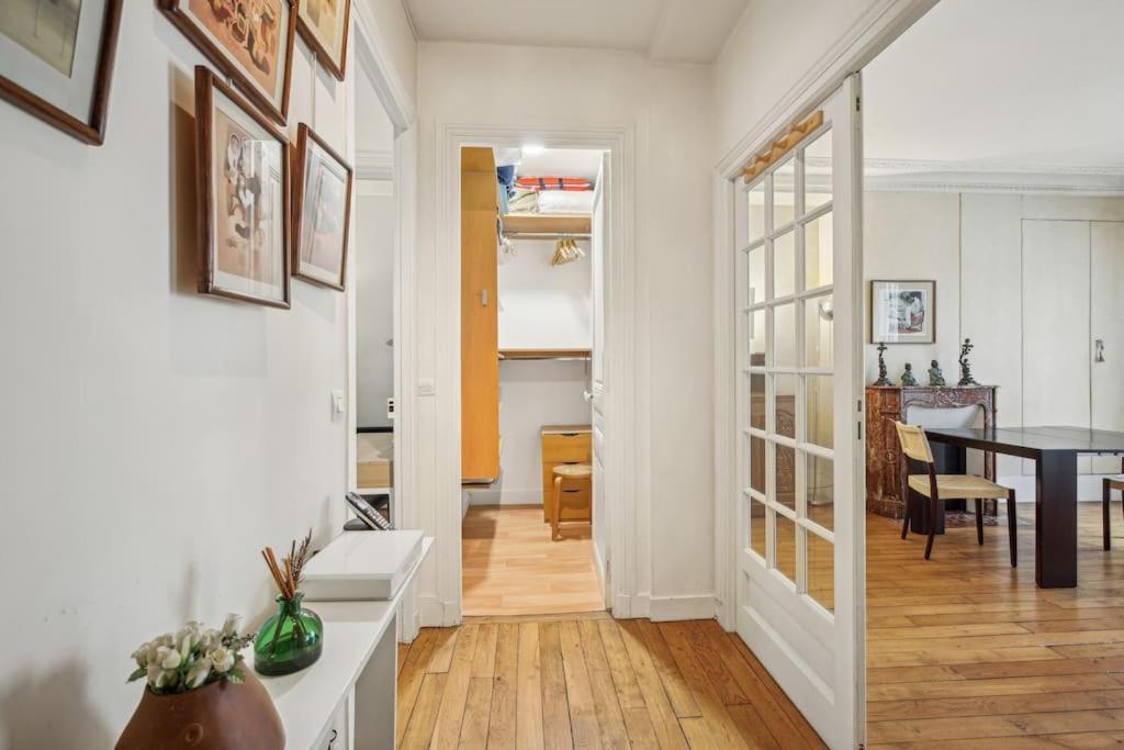 Beautiful Flat Heart Of Xiveme Appartamento Parigi